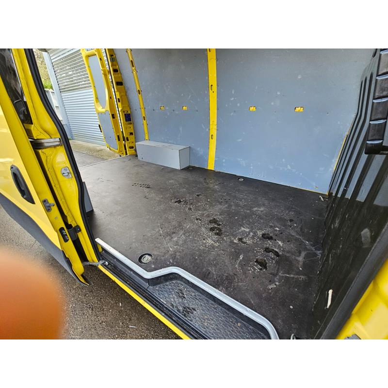 Miettransporter Iveco Daily – Bild 7