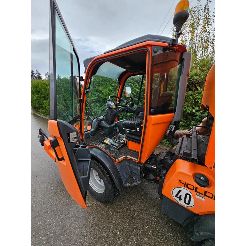 Kommunalmaschine Holder C250 mit umfangreicher Ausstattung für Sommer und Winterdienste (Nettopreis: € 29.990,-) – Bild 5