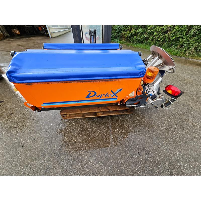 Kommunalmaschine Holder C250 mit umfangreicher Ausstattung für Sommer und Winterdienste (Nettopreis: € 29.990,-) – Bild 7