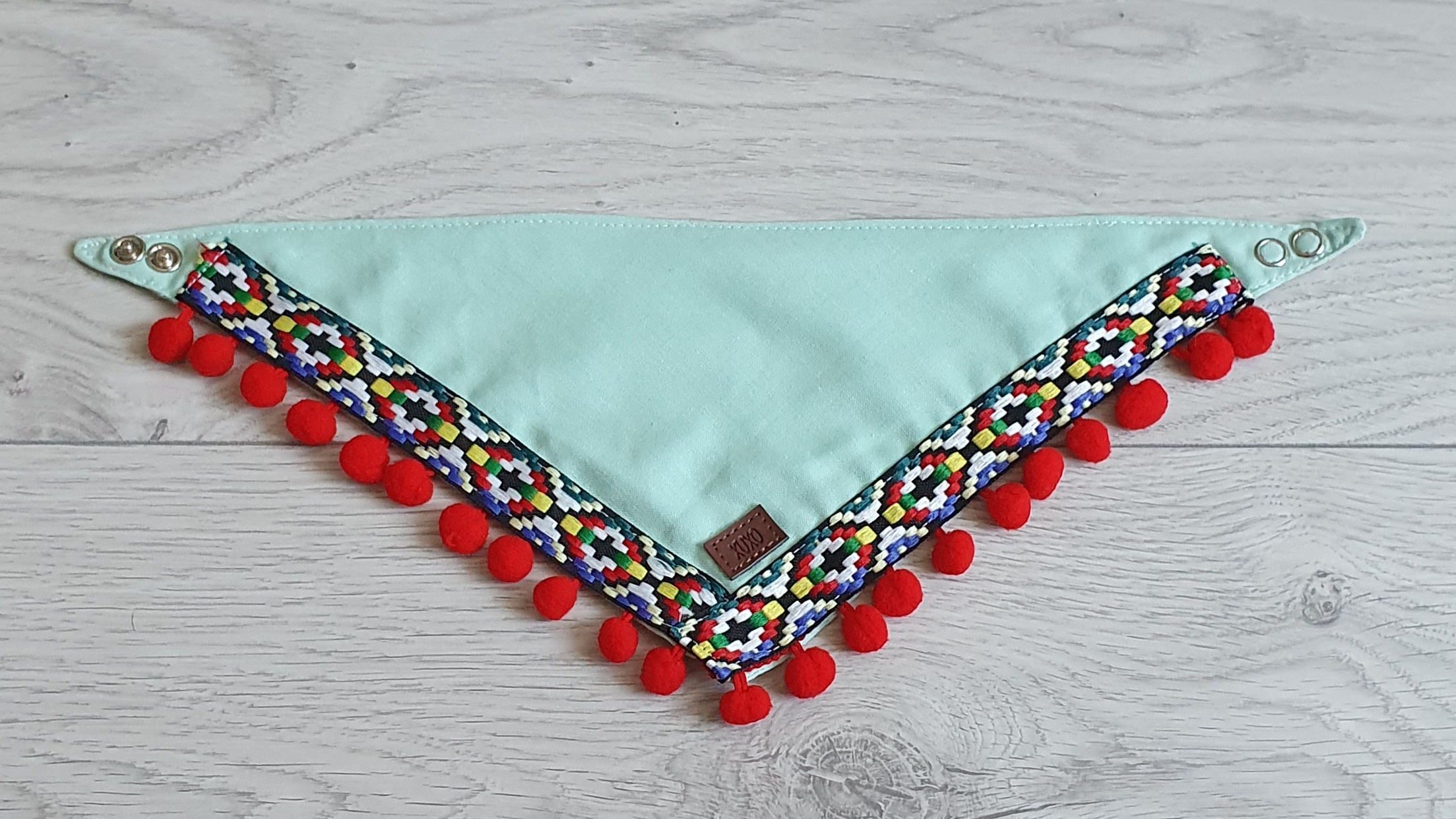 Handgefertigtes Boho-Hunde-Bandana, aus Mexiko, türkis Bommeln (mit Druckknöpfen), L – Bild 4