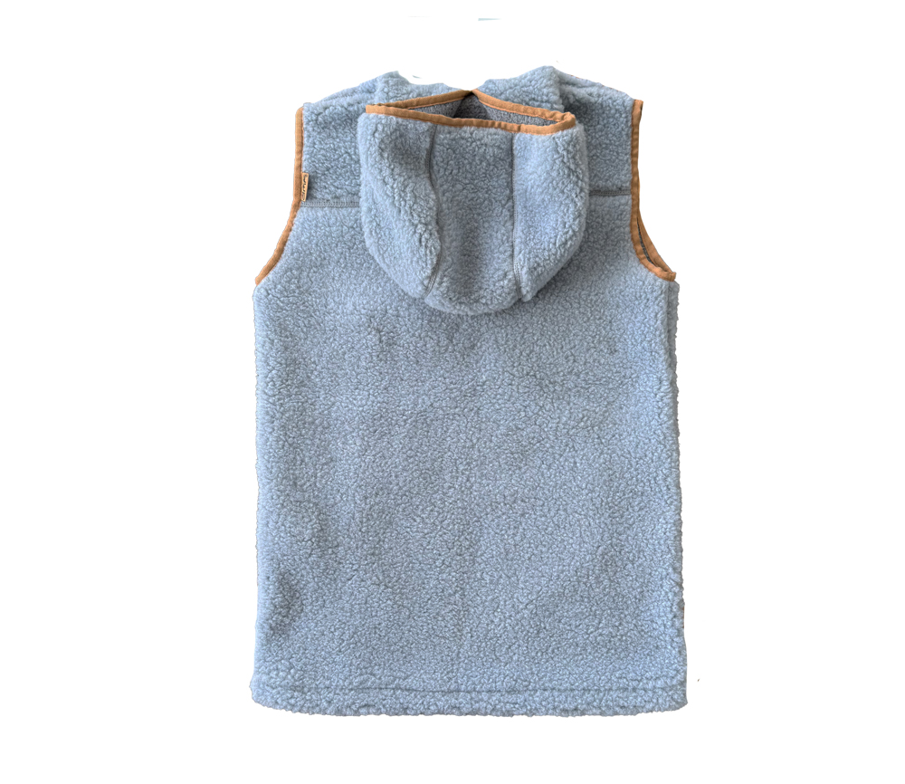 Alwero – Weste „APRES“ Adult mit Kapuze, ICE BLUE, Biowolle Ultra Light – Bild 6