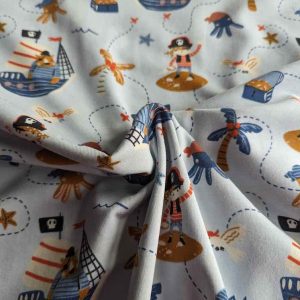 Jersey, Piratenmotiv auf Hellgrau