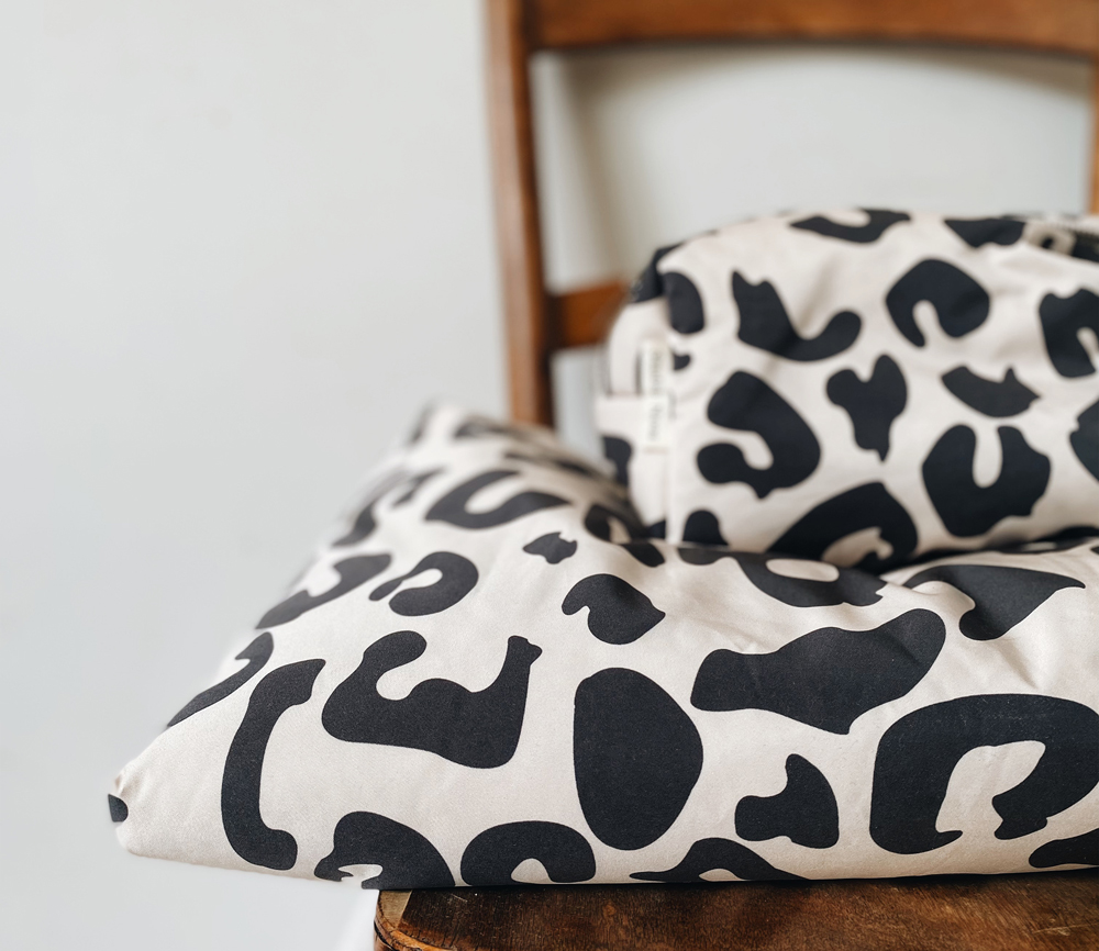 Studio Noos – Mom Bag „Puffy Holy Cow“ – Bild 9