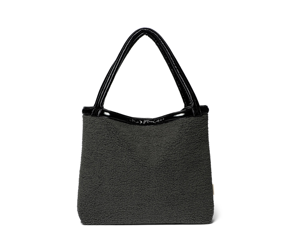 Studio Noos – Mombag Wendbar „LACK“, schwarz