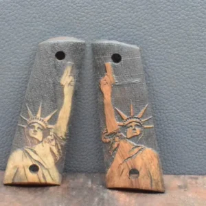 Colt 1911 , Ausführung 55, Freiheitsstatue, Nußbaum