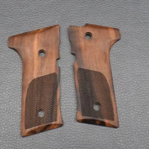 Beretta Modell 92 FS, Walnuss mit Fischhaut, Befestigung von der Seite, Neuware zum Sonderpreis!