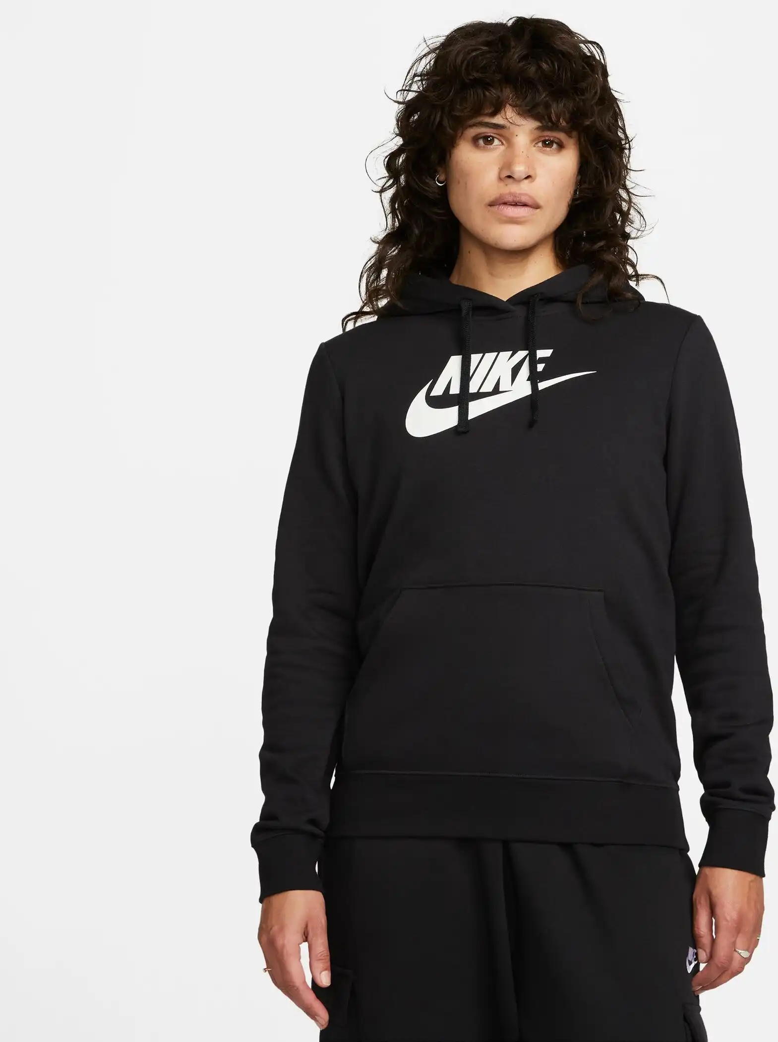 NIKE SPORTSWEAR CLUB FLEECE WO BLACK/WHITE – Bild 2